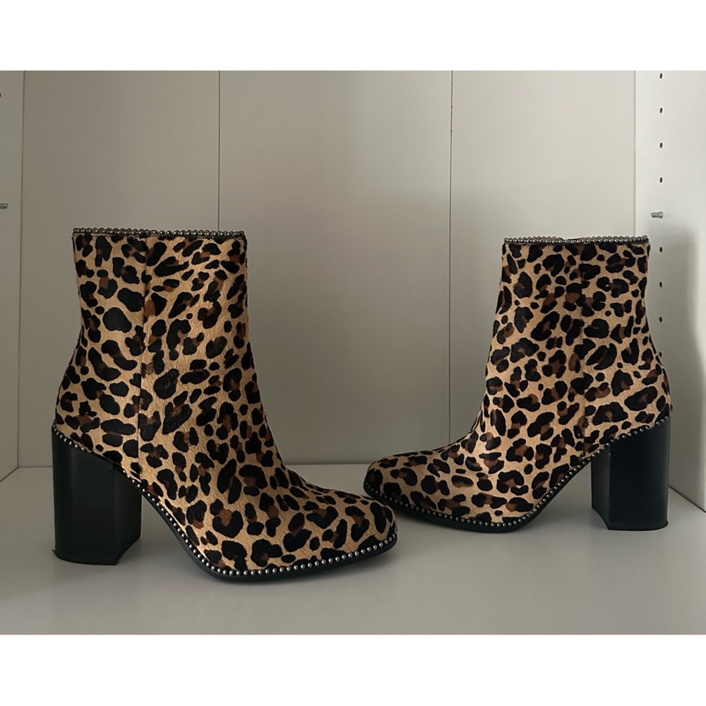 COACH DREA BOOTIE CHEETAH G4285 GREAT CONDITION SZ 7 - Picture 3 of 9
